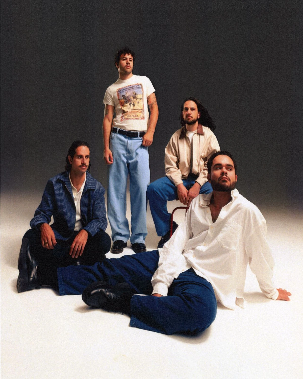 A banda mineira Lagum traz a turnê As Cores, as Curvas e as Dores do Mundo”