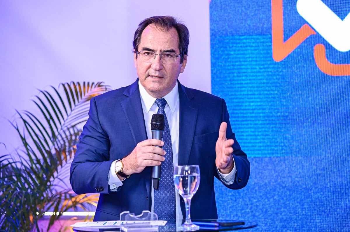 “Diálogos” debate oportunidades para cenário econômico do ES após reforma tributária