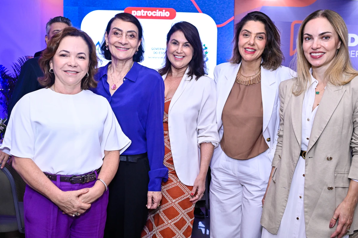Maria Helena Vargas, Elda Bussinger, Renata Rasseli, Mariana Perini e Luciana Mattar Nemer
