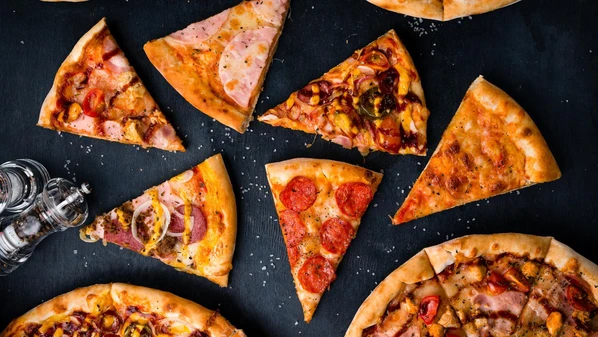 É preciso lembrar que não é todo mundo que nessas horas perde o apetite. Por outro lado, comer em funerais pode ser uma homenagem