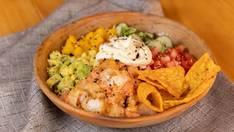 Poke-do-Vila-Tropical-em-Itaúnas