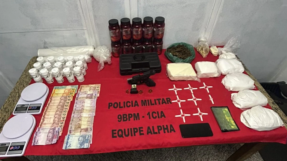 Mulher é presa com quase 4 kg de drogas e pistola em bairro de Cachoeiro 