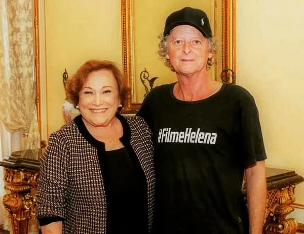Nicette Bruno ao lado do diretor Sérgio de Medeiros, durante gravações do filme no Palácio Anchieta