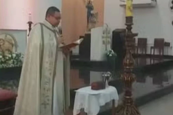 Registro da cerimônia de batismo no dia 16