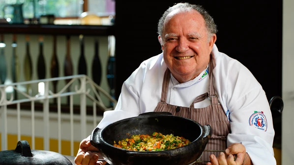 Veja vídeo com o passo a passo do prato em homenagem à Capital e a um de seus ícones gastronômicos, o saudoso moquequeiro Hercílio Pirão