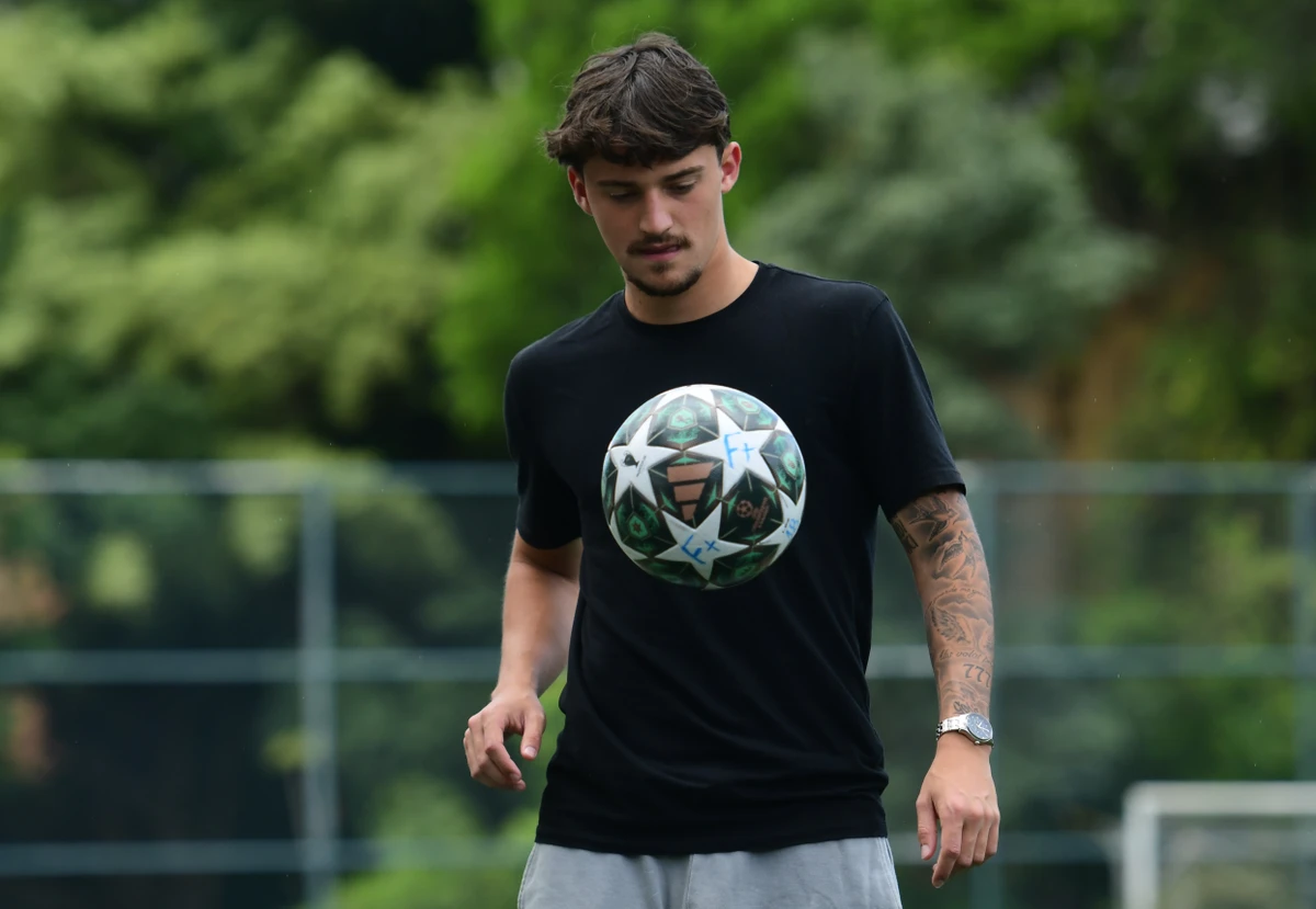 Lucas Loss, jogador de futebol por Ricardo Medeiros