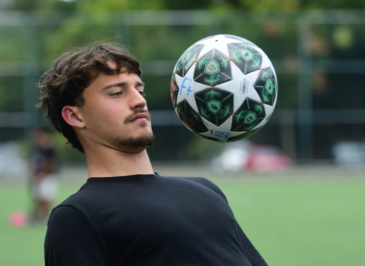 Lucas Loss, jogador de futebol por Ricardo Medeiros