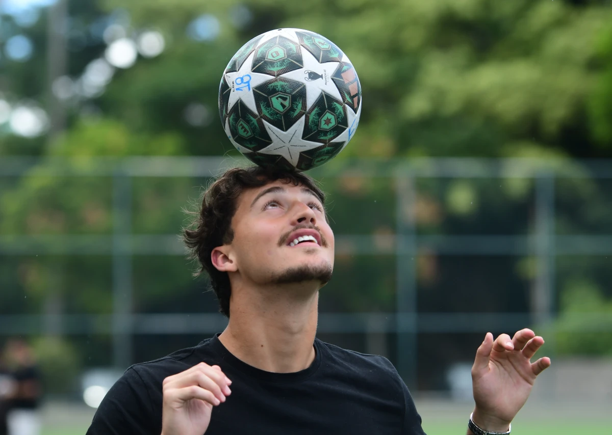 Lucas Loss, jogador de futebol por Ricardo Medeiros