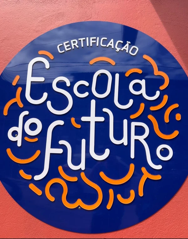 Selo de certificação na Escola Estadual Professora Maura Abaurre