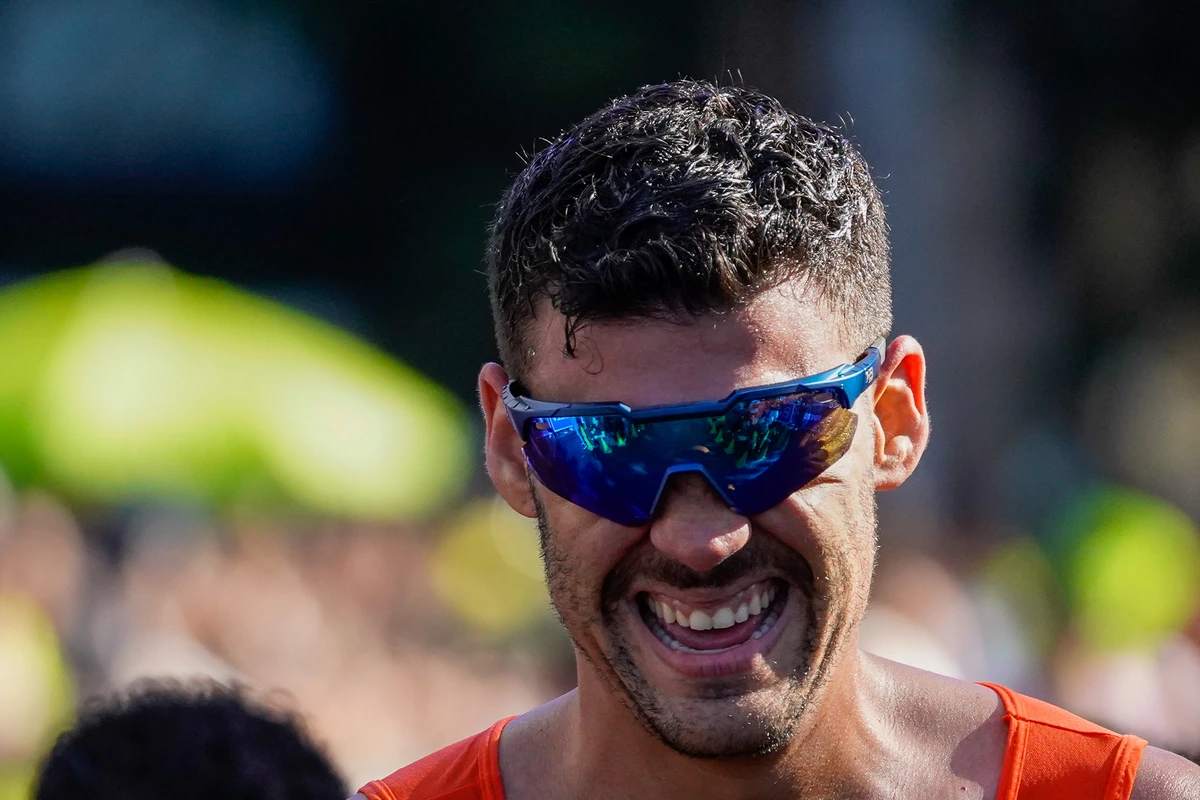 Cenas da maratona e da meia maratona de Vitória por Vitor Jubini