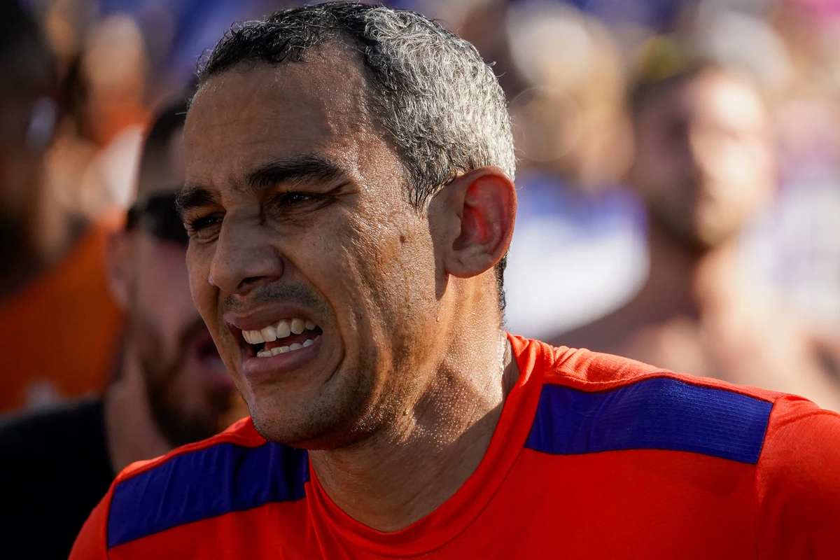 Cenas da maratona e da meia maratona de Vitória por Vitor Jubini