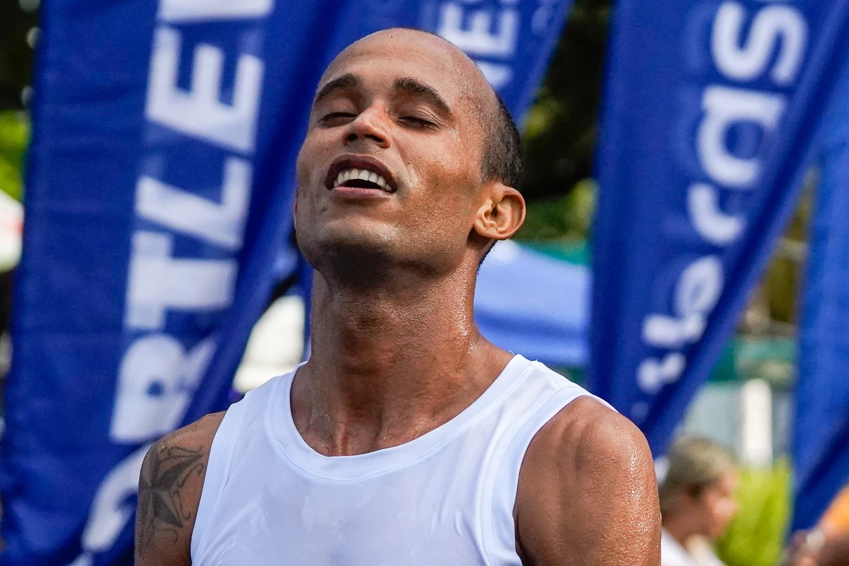 Cenas da maratona e da meia maratona de Vitória por Vitor Jubini