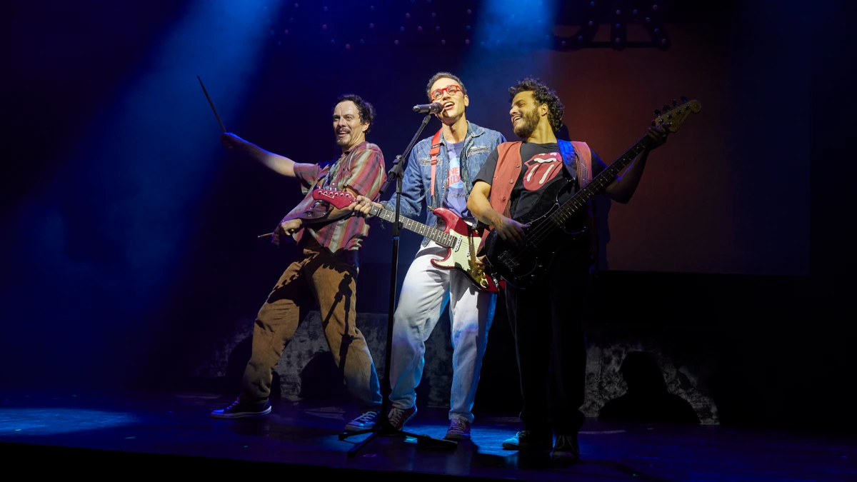 Musical sobre os Paralamas do Sucesso 