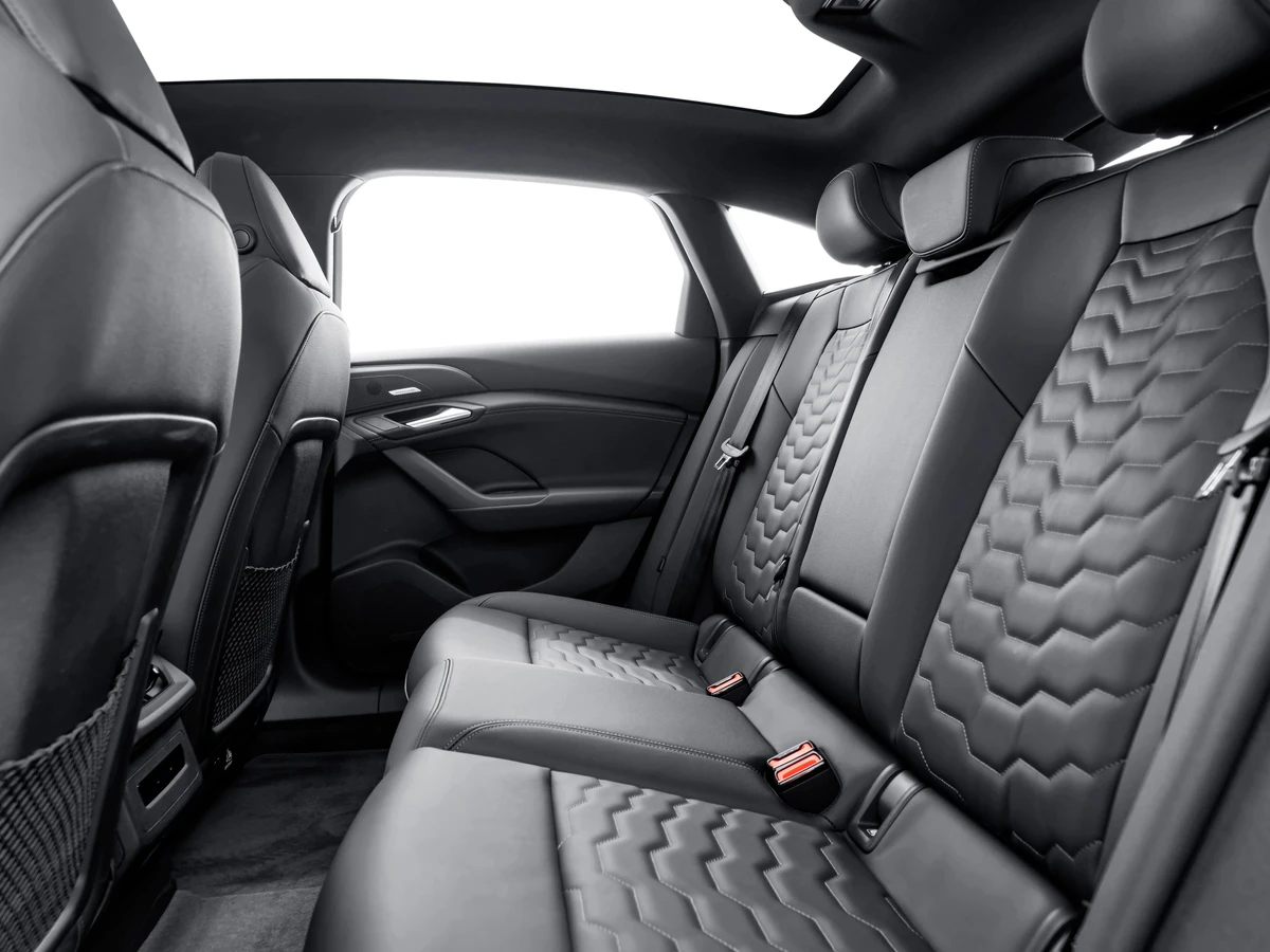  Audi A6 Sportback e-tron