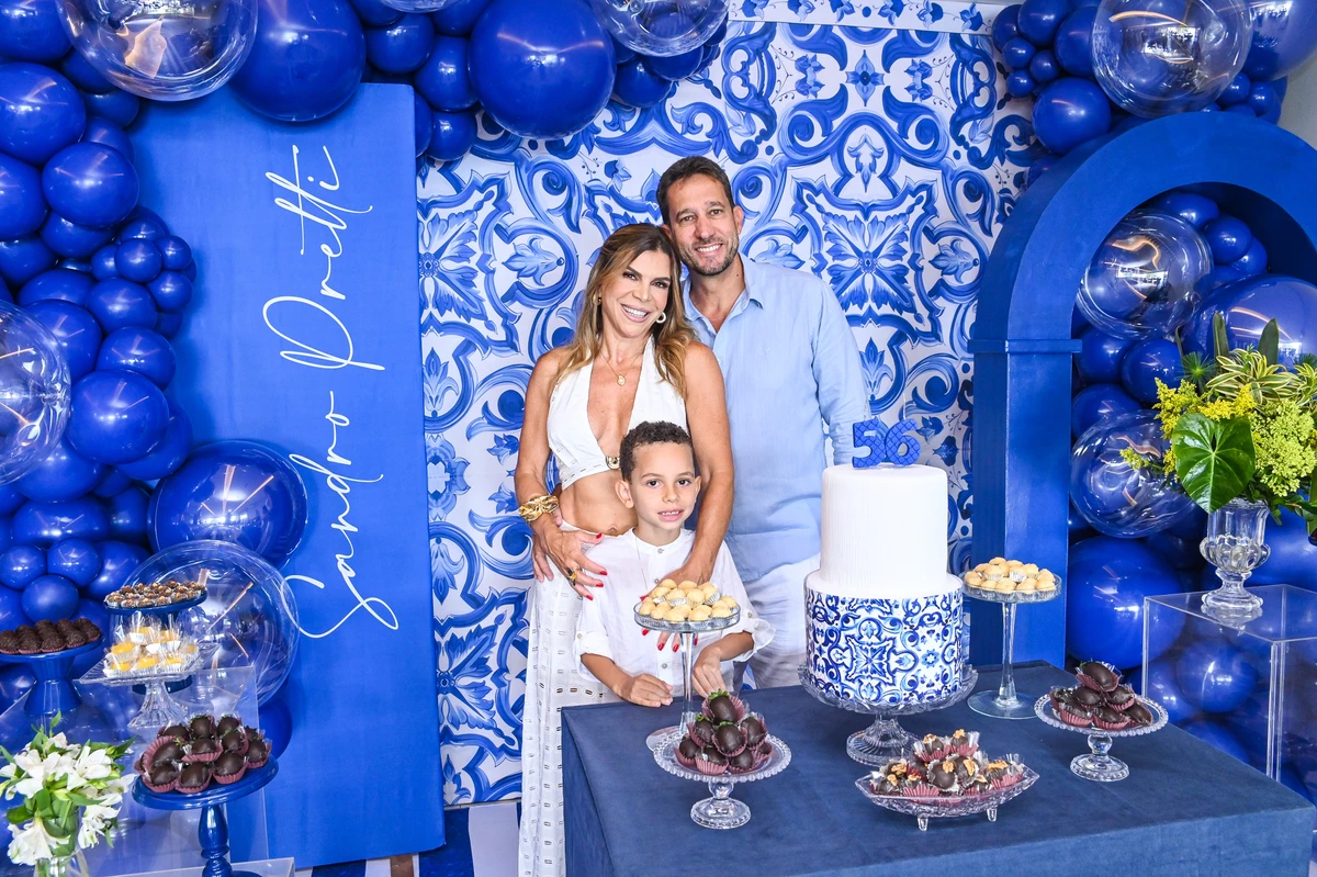 Jacqueline e Sandro Pretti e o filho Enzo