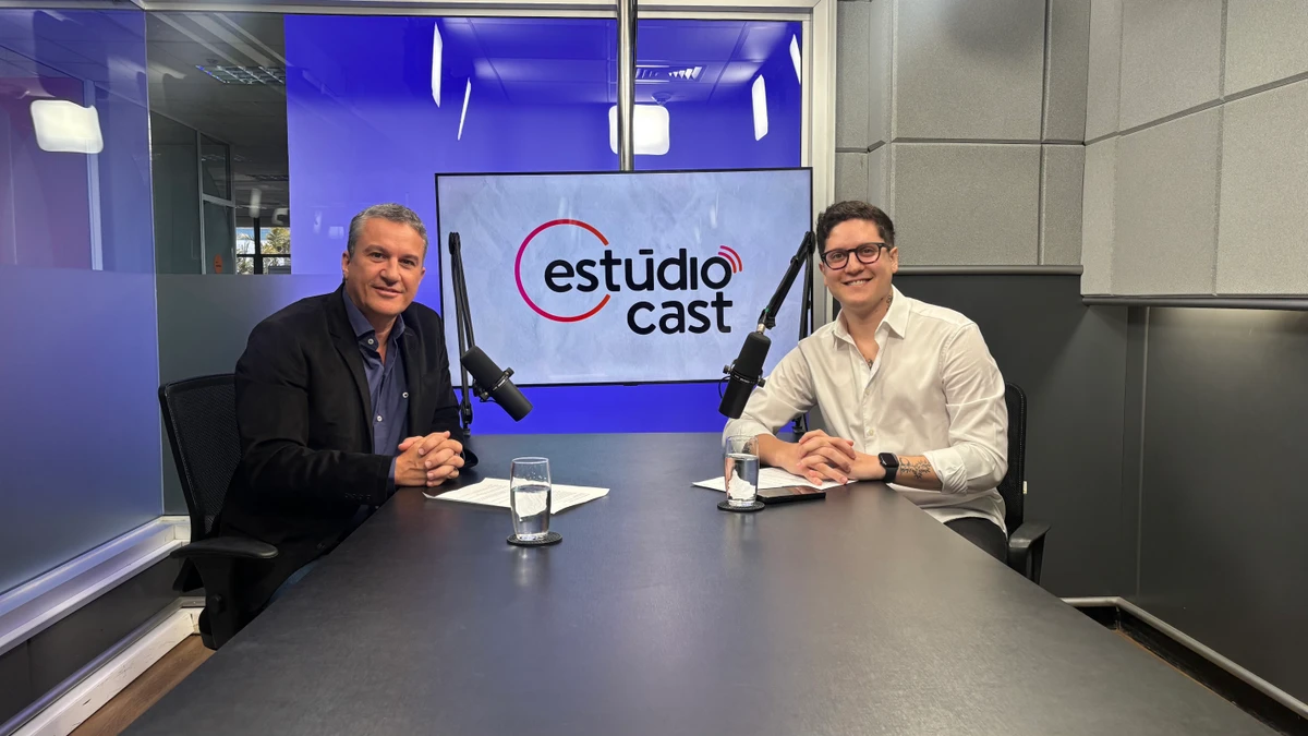 Sérgio Mileipe e Douglas Motta no novo episódio do EstúdioCast