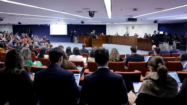 Não é a primeira vez que o Brasil se vê diante desse dilema. Nossa história revela um padrão de leniência com golpistas e conspiradores