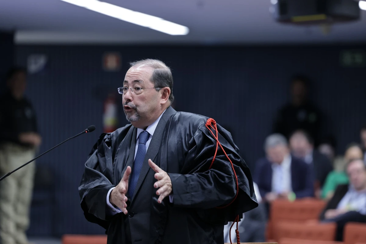 Celso Vilardi, advogado de Jair Bolsonaro, durante julgamento no STF