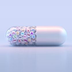 O consumo excessivo de vitaminas e sem acompanhamento médico pode causar prejuízos ao organismo