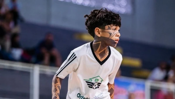 Aos 10 anos, jovem tupiniquim já inspira dentro e fora das quadras com talento e identidade cultural