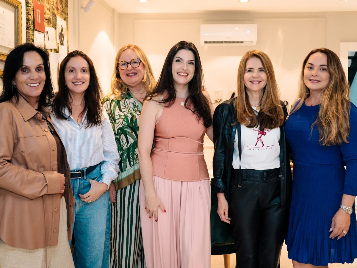 Fabiola Mendonça, Paula Barcellos, Tatiana Varejão, Carla Buaiz, Elisabeth Teubner e Camila Castro
