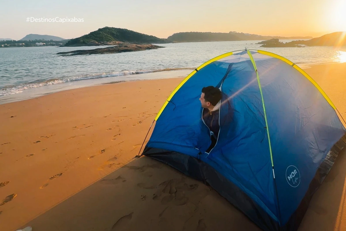 O nascer do sol na Ilha dos Cabritos, em Piúma
