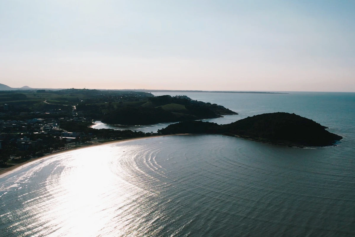 Piúma fica no litoral Sul do Espírito Santo por Matheus Martins