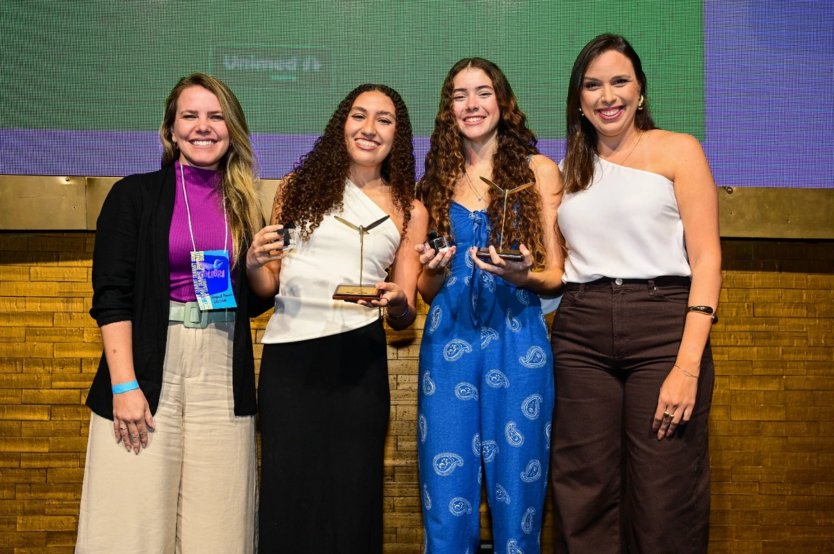 Raquel Rampon, Ana Clara Souza,  Roberta Rodrigues e Marianny Gomes