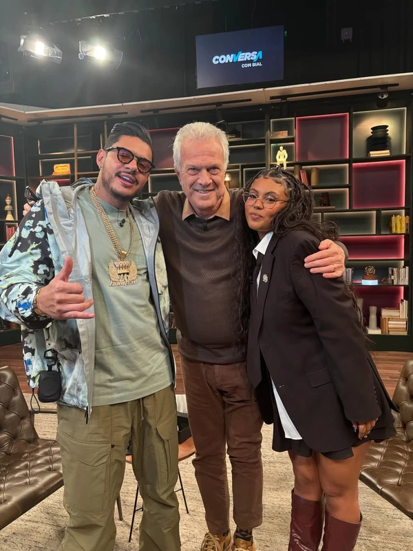 A rapper capixaba Budah foi a convidada, na terça-feira (2), ao lado do rapper Hungria