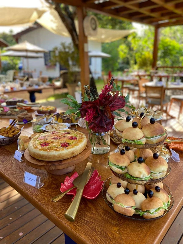 A rota do Buda: descobertas rurais além do gigante de Ibiraçu