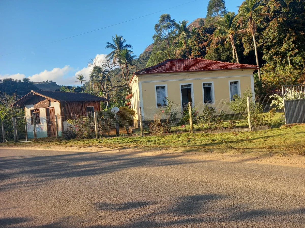A rota do Buda: descobertas rurais além do gigante de Ibiraçu