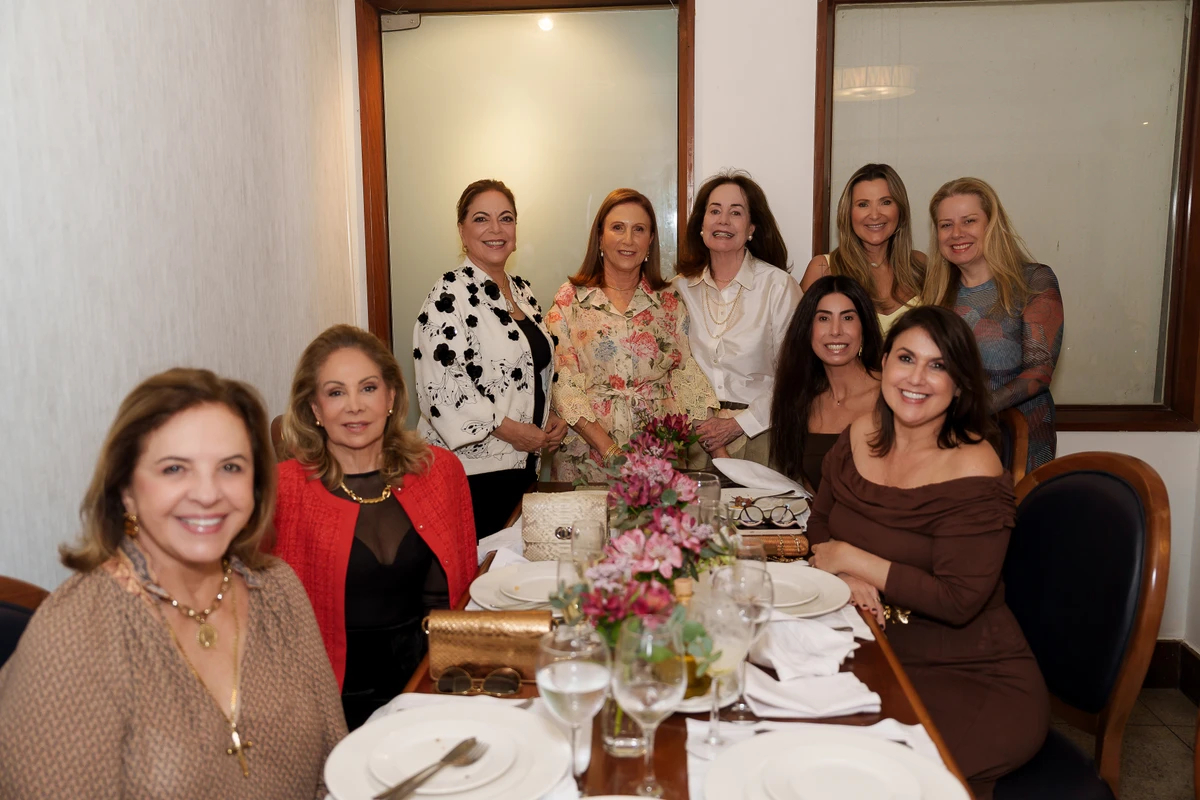 Lucia Bermudes, Vera Zanol, Leticia Pernambuco, Mary Helal, Diana Murada, Renata Pimentel, Sandra Fonseca, Helia Dórea e Renata Rasseli