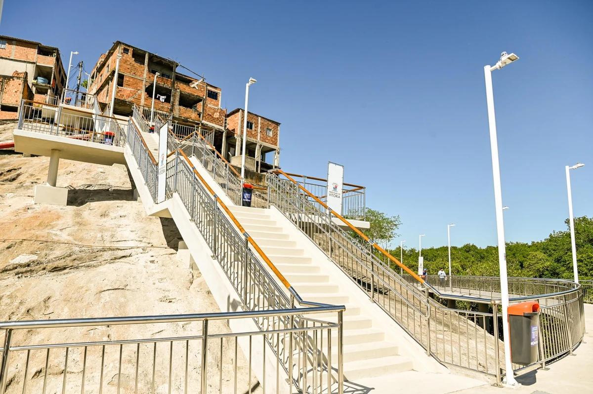 Ciclopassarela inagurada na Grande São Pedro, em Vitória
