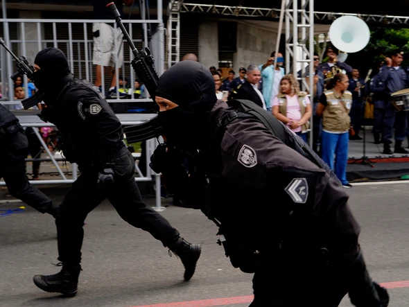 Desfile do 7 de Setembro na Avenida Beira-Mar, em Vitória por Fernando Madeira