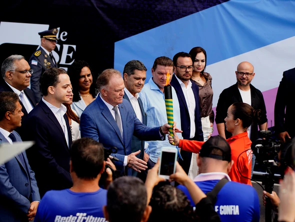 Desfile do 7 de Setembro na Avenida Beira-Mar, em Vitória por Fernando Madeira