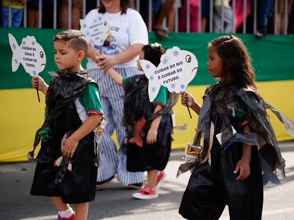 Desfile do 7 de Setembro na Avenida Beira-Mar, em Vitória por Fernando Madeira