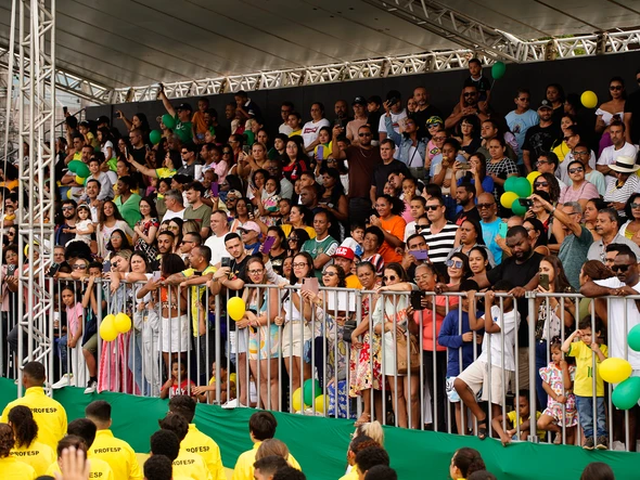 Desfile do 7 de Setembro na Avenida Beira-Mar, em Vitória por Fernando Madeira