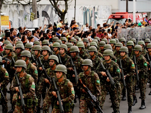 Desfile do 7 de Setembro na Avenida Beira-Mar, em Vitória por Fernando Madeira