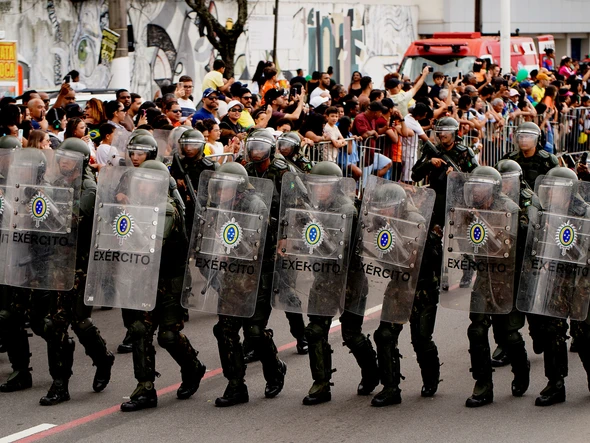 Desfile do 7 de Setembro na Avenida Beira-Mar, em Vitória por Fernando Madeira