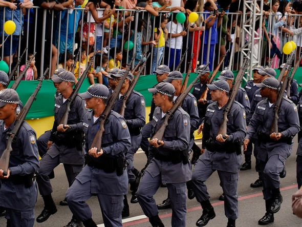 Desfile do 7 de Setembro na Avenida Beira-Mar, em Vitória por Fernando Madeira