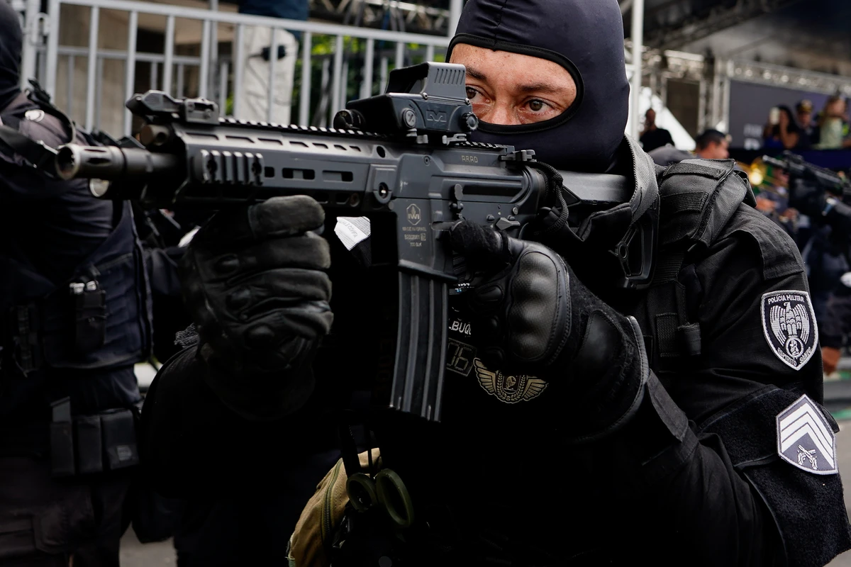 Desfile do 7 de Setembro na Avenida Beira-Mar, em Vitória por Fernando Madeira