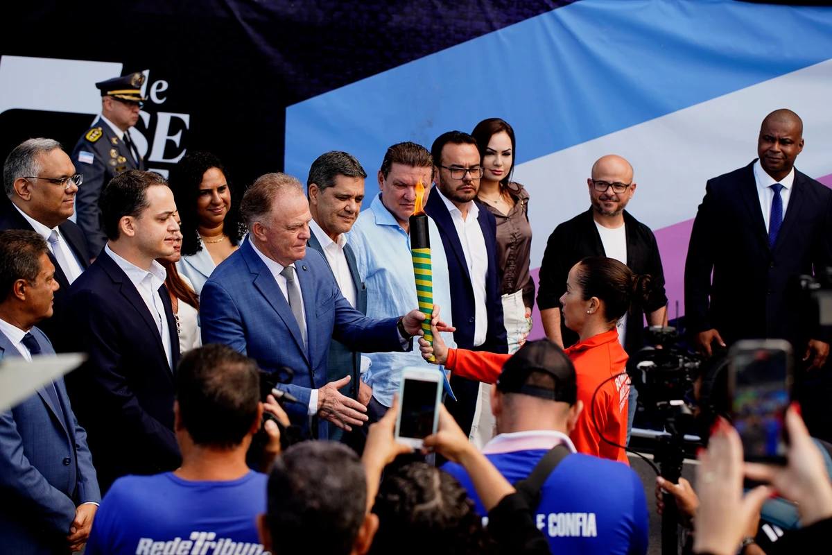 Desfile do 7 de Setembro na Avenida Beira-Mar, em Vitória por Fernando Madeira