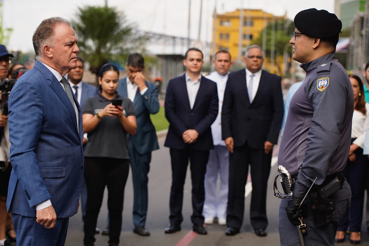 Desfile do 7 de Setembro na Avenida Beira-Mar, em Vitória por Fernando Madeira
