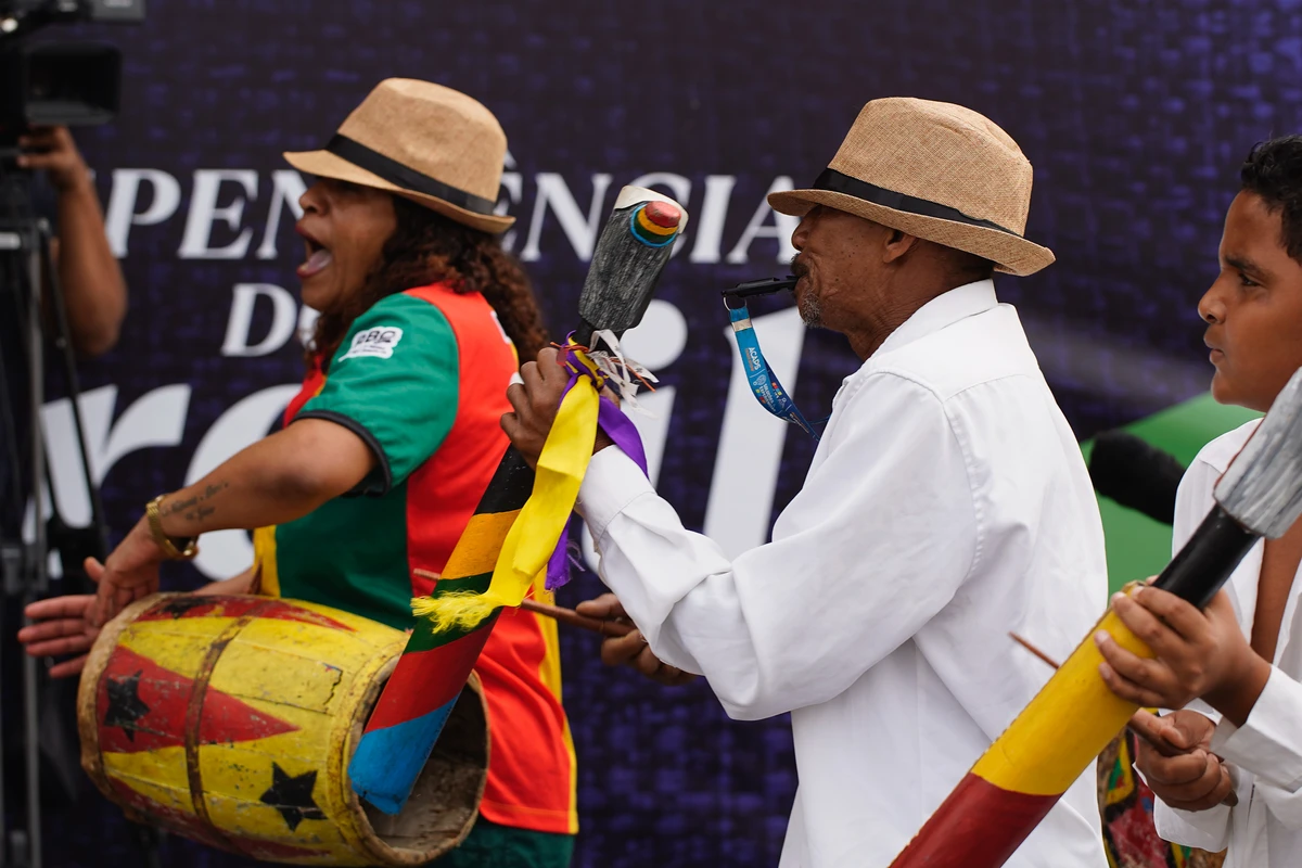 Desfile do 7 de Setembro na Avenida Beira-Mar, em Vitória por Fernando Madeira