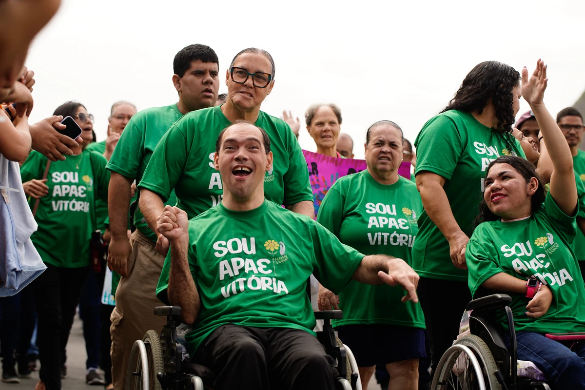 Desfile do 7 de Setembro na Avenida Beira-Mar, em Vitória por Fernando Madeira