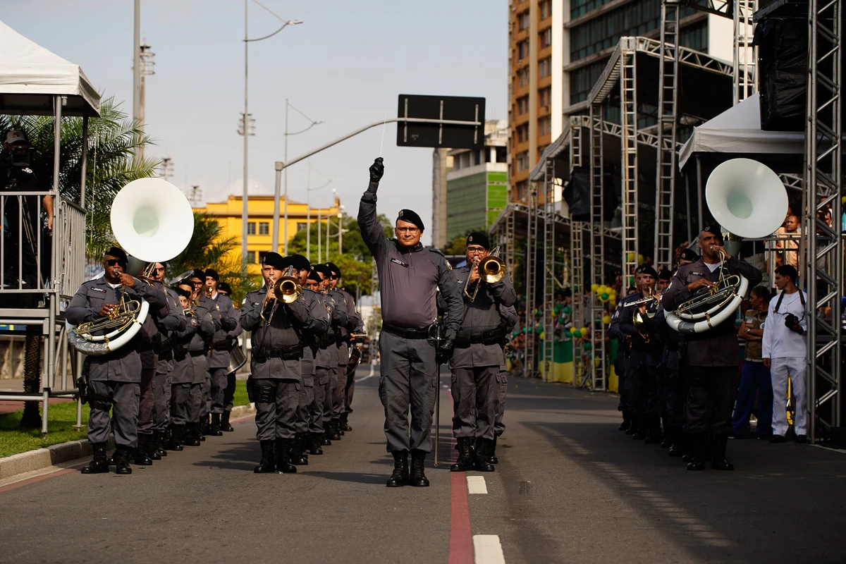 Desfile do 7 de Setembro na Avenida Beira-Mar, em Vitória por Fernando Madeira