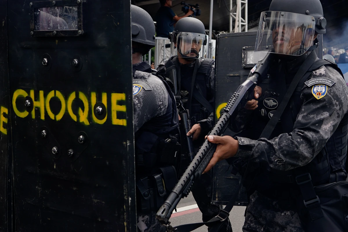 Desfile do 7 de Setembro na Avenida Beira-Mar, em Vitória por Fernando Madeira