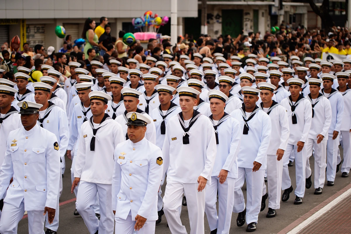 Desfile do 7 de Setembro na Avenida Beira-Mar, em Vitória por Fernando Madeira