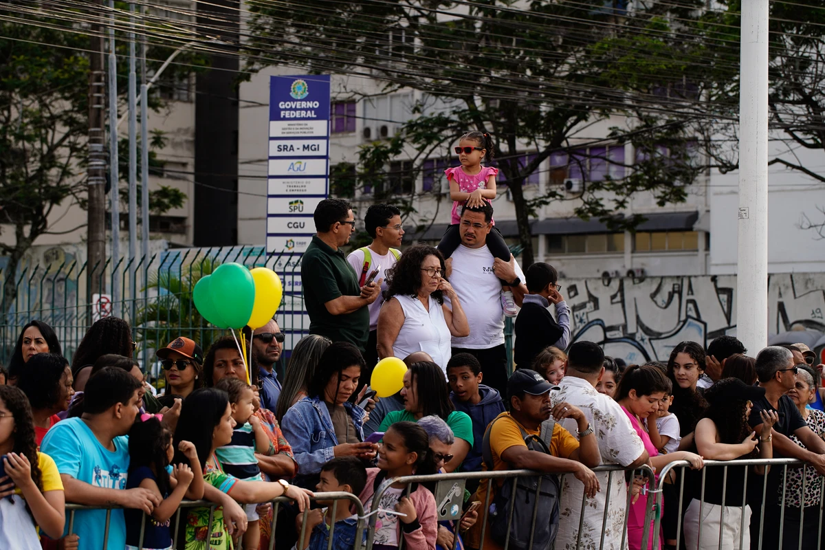 Desfile do 7 de Setembro na Avenida Beira-Mar, em Vitória por Fernando Madeira