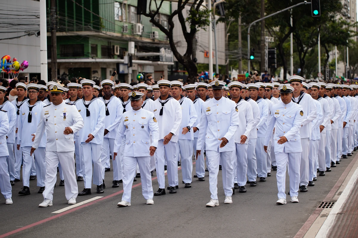 Desfile do 7 de Setembro na Avenida Beira-Mar, em Vitória por Fernando Madeira